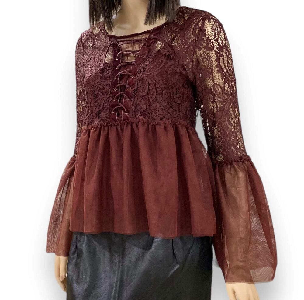 Coco + Jaimeson C+J Collection Boho Brown Lace Up Trumpet Sleeve Lace Top Sz M